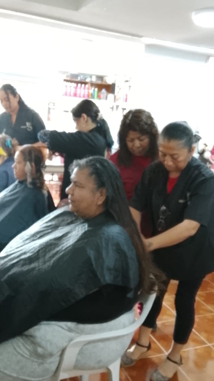 Práctica en salón de belleza